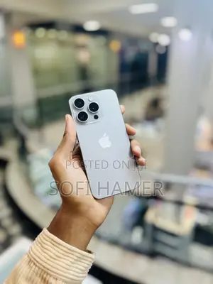 Photo - Apple iPhone 15 Pro 256 GB Silver