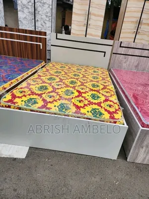 Photo - Bed Laminate New