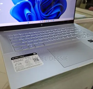 New Laptop HP Envy 13 16GB Intel Core I7 SSD 1T