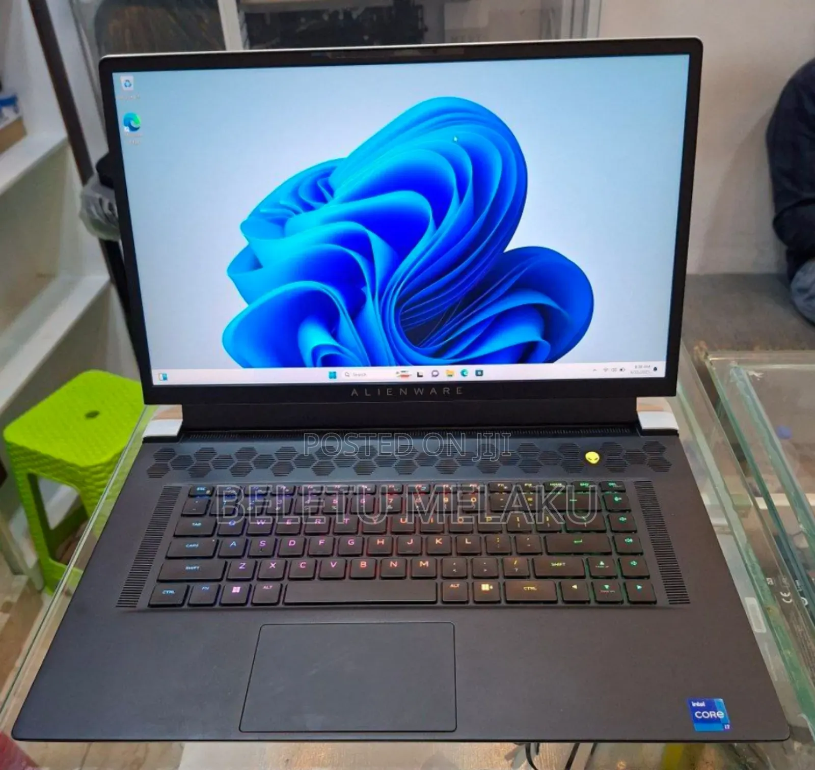 New Laptop Alienware M17x R2 32GB Intel Core I7 SSD 1T