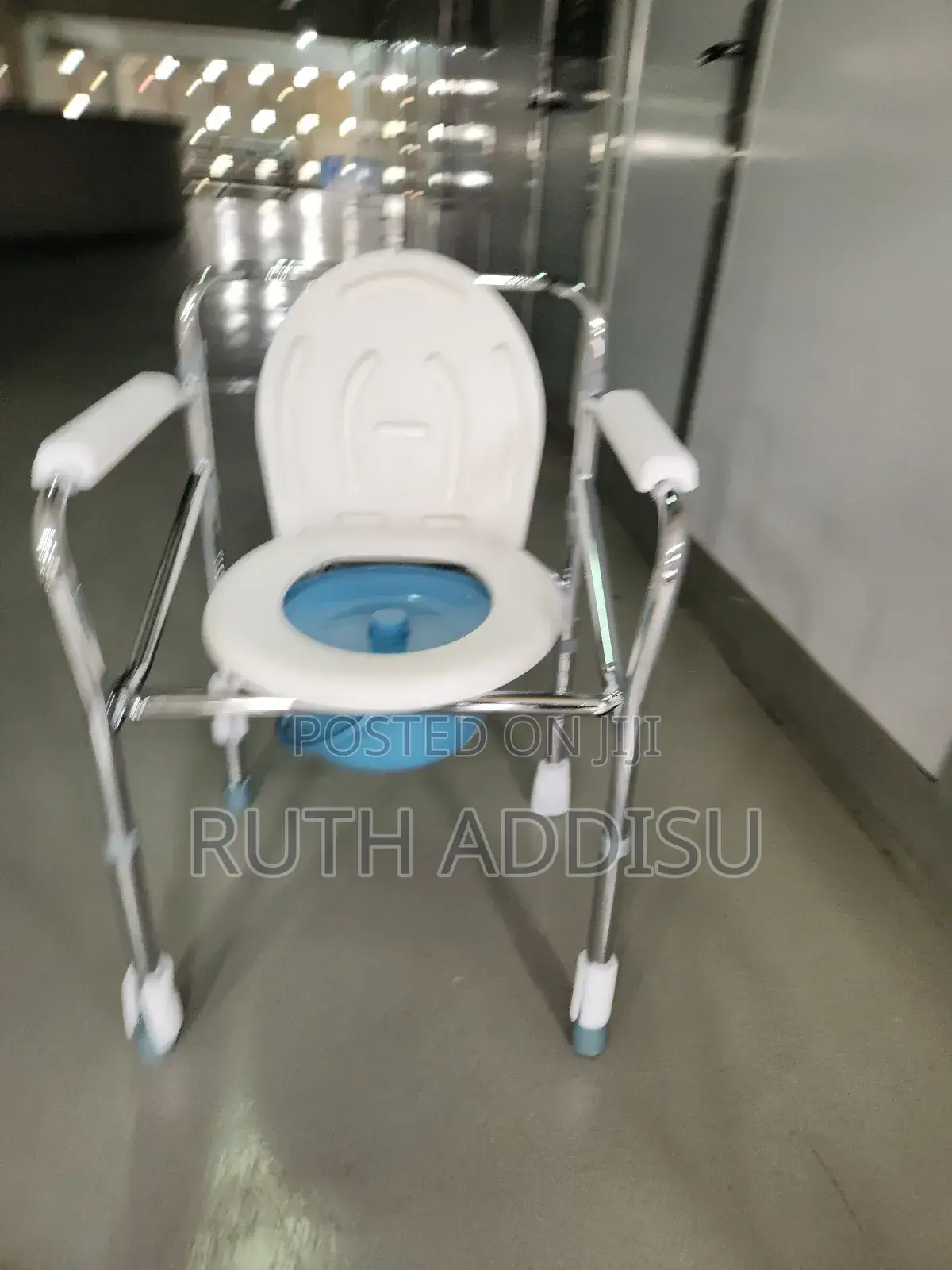Toilet Chair波動commode Chair卌我commode Chair因而commode Chair