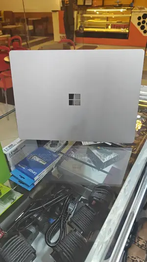 New Laptop Microsoft Surface 16GB Intel Core I7 SSD 512GB