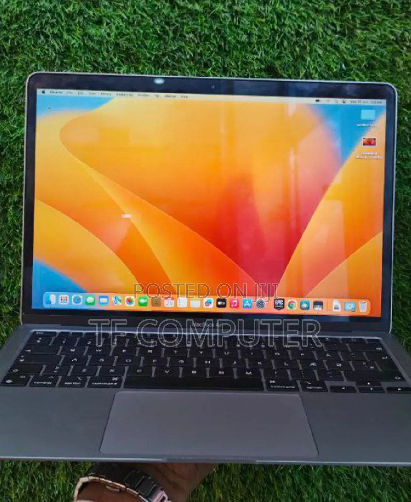 New Laptop Apple MacBook Air 2020 M1 8GB Apple M1 SSD 256GB