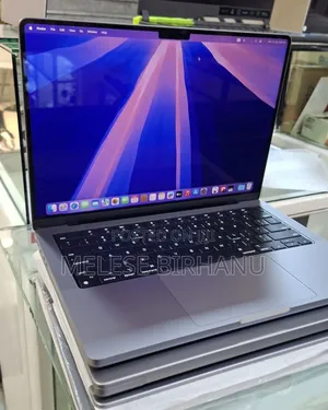 Photo - New Laptop Apple MacBook Pro 2021 M1 16GB Apple M1 SSD 1T