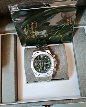 Photo - Brand New Ap Watch