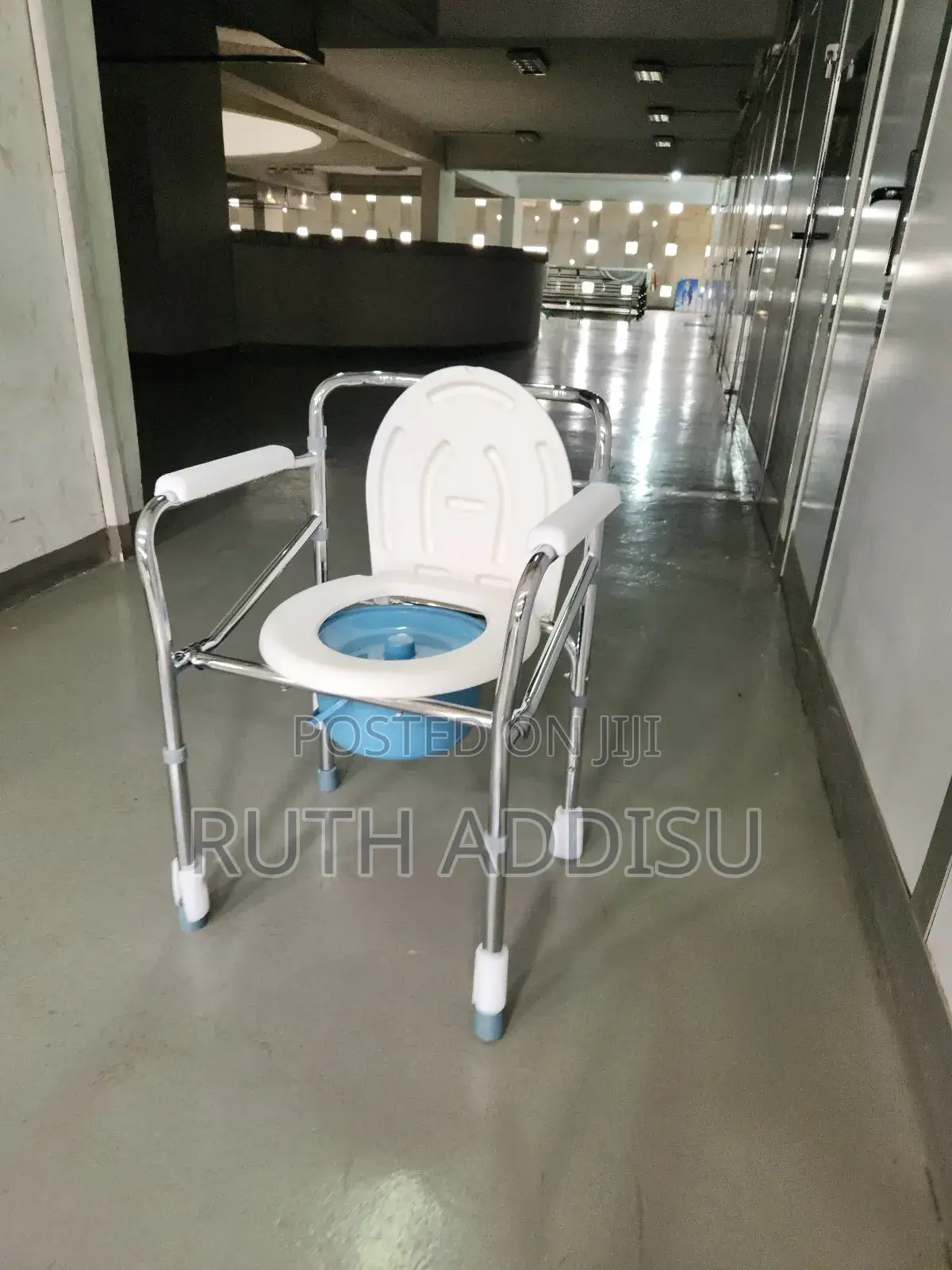 Commode Chair本來commode Chair前日commode Chair什差poty Chair