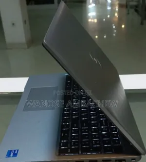 New Laptop Dell Latitude 5540 16GB Intel Core I7 SSD 512GB