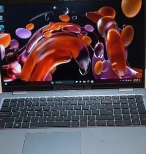 Photo - New Laptop Dell Latitude 5540 16GB Intel Core I7 SSD 512GB