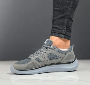 Photo - Skechers Skechers