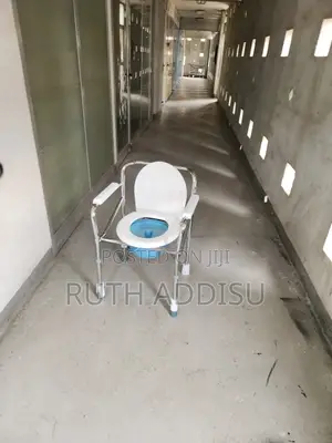 Commode Chair局長commode Chair卝瓶poty Chair並且commode Chair