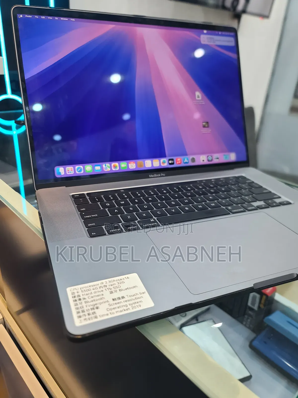 New Laptop Apple MacBook Pro 2019 16GB Intel Core I9 SSD 1T