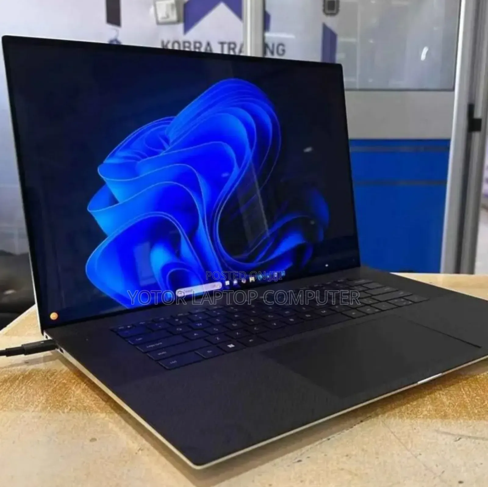 New Laptop Dell XPS 15 32GB Intel Core I7 SSD 1T