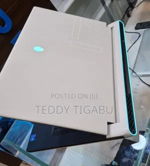 New Laptop Alienware M17x R2 32GB Intel Core I7 SSD 1T