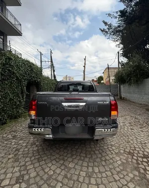 Toyota Hilux 2019 Beige