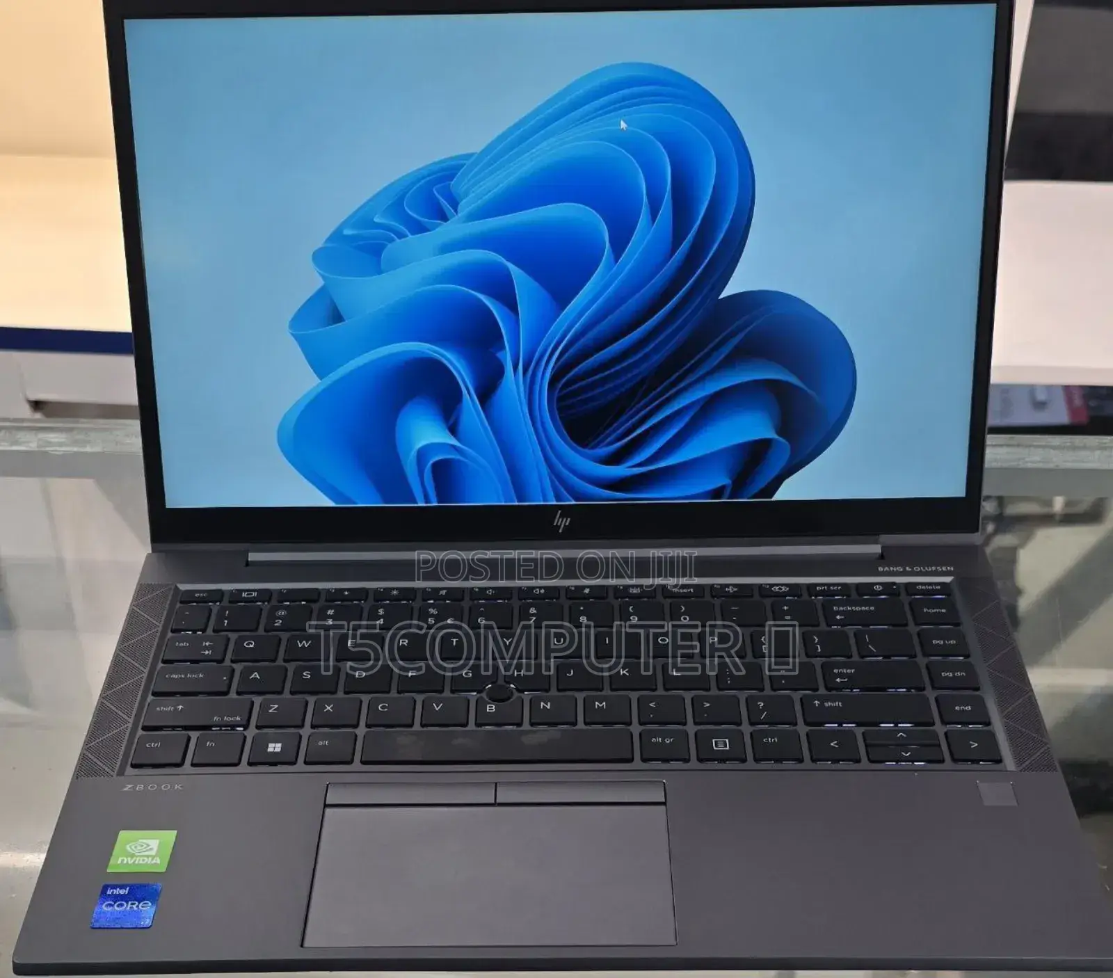 New Laptop HP ZBook 14 16GB Intel Core I7 SSD 512GB