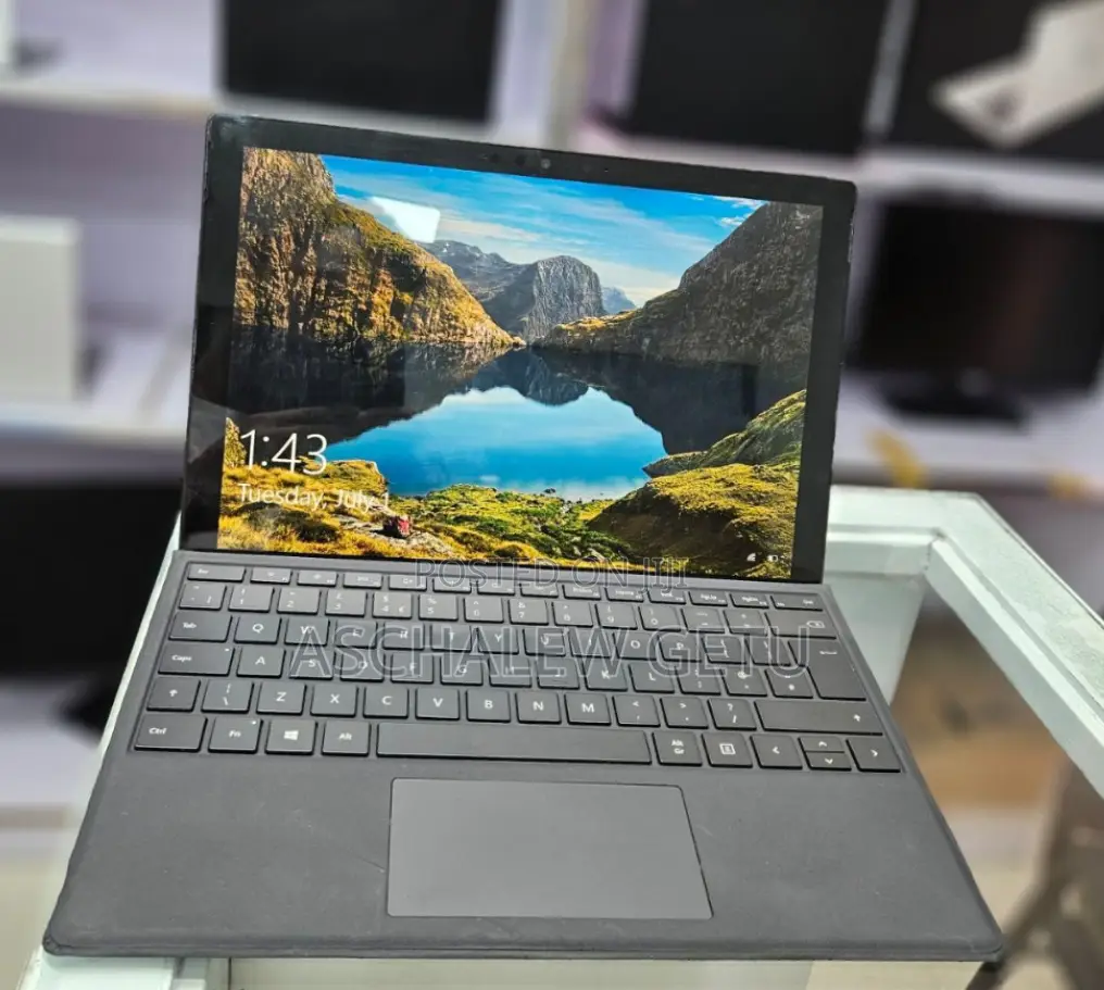 New Laptop Microsoft Surface 16GB Intel Core I7 SSD 512GB