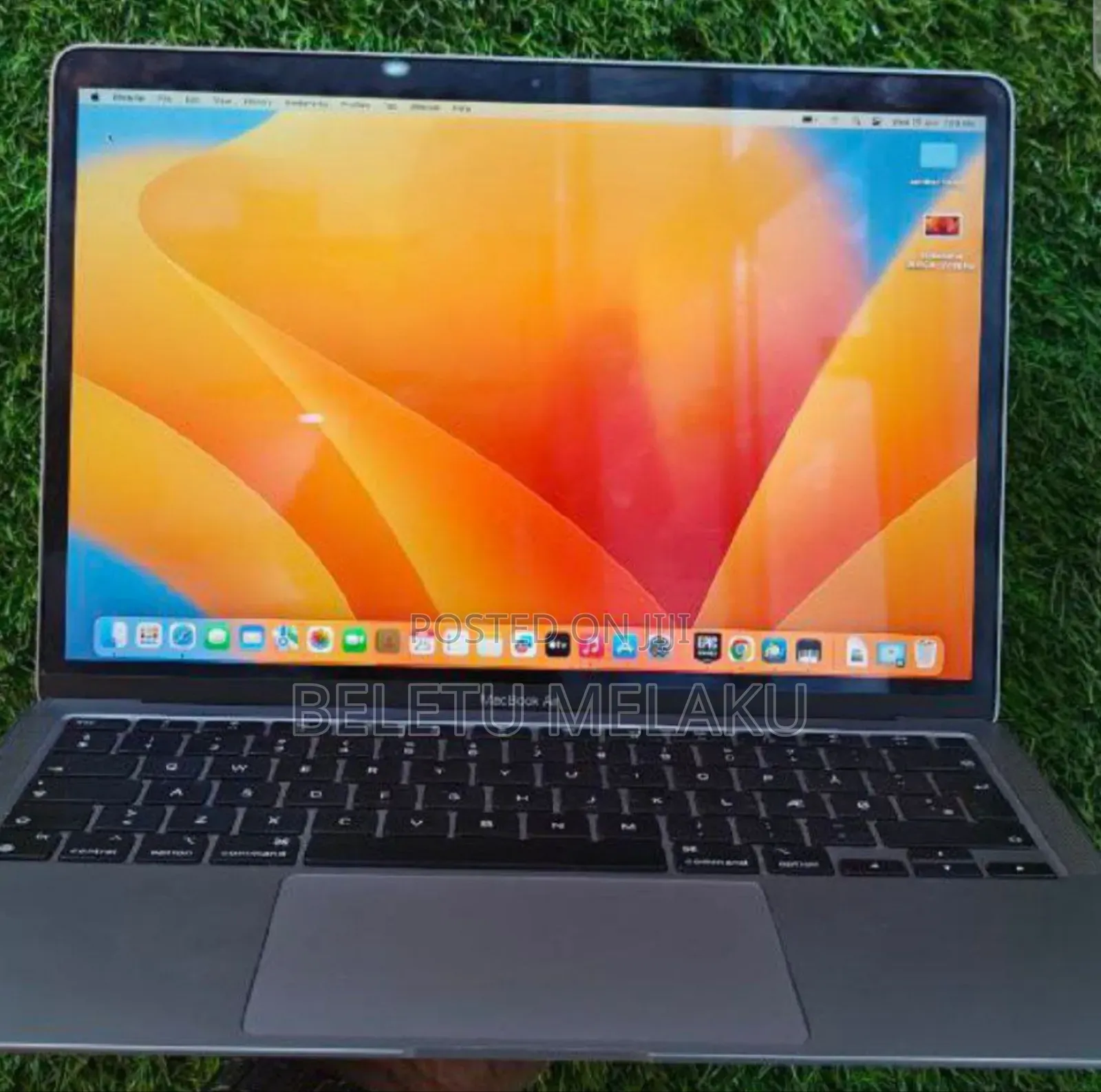 New Laptop Apple MacBook Air 2020 M1 8GB Apple M1 SSD 256GB