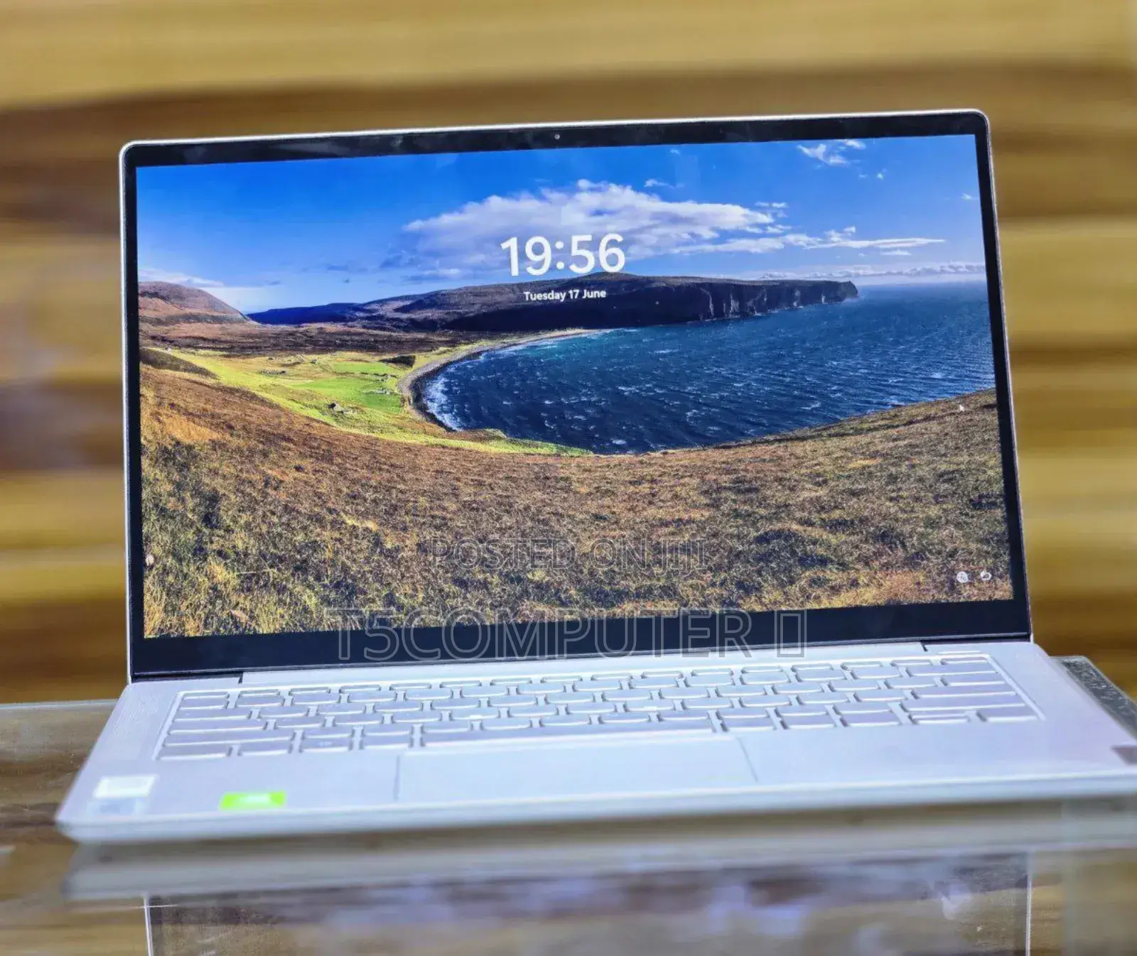 New Laptop Lenovo Yoga 910 8GB Intel Core I5 SSD 512GB