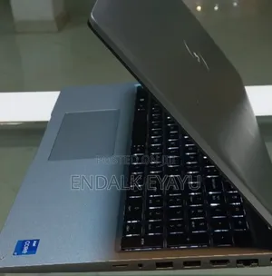 New Laptop Dell Latitude 5540 16GB Intel Core I7 SSD 512GB