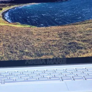 New Laptop Lenovo Yoga 7i 8GB Intel Core I5 SSD 512GB