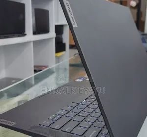 Photo - New Laptop Lenovo Ideapad 3 16GB Intel Core I7 SSD 512GB