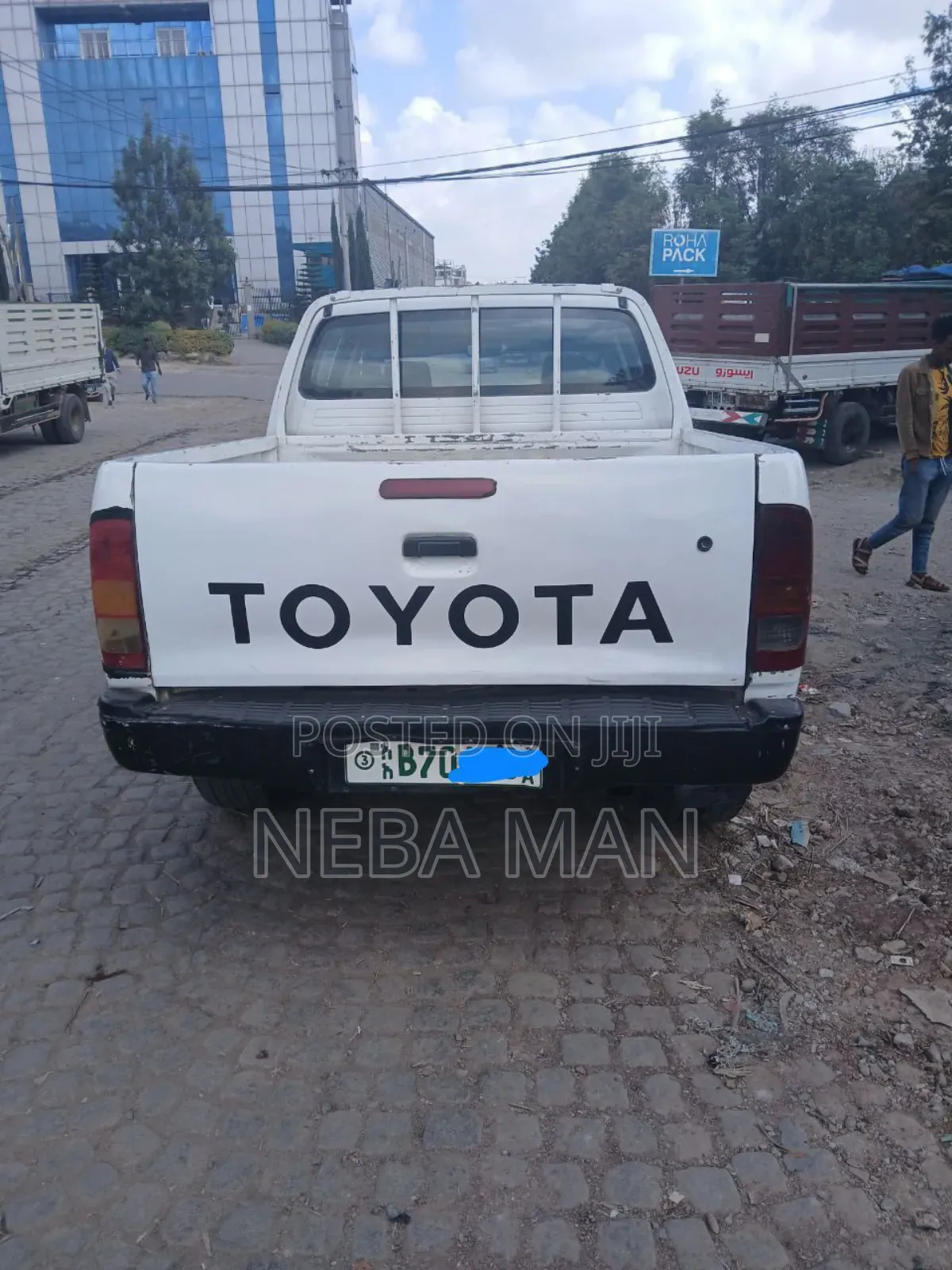 Toyota Hilux 2010 White