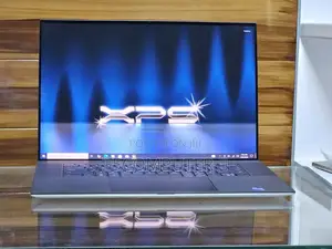 Photo - New Laptop Dell XPS 15 16GB Intel Core I7 SSD 1T