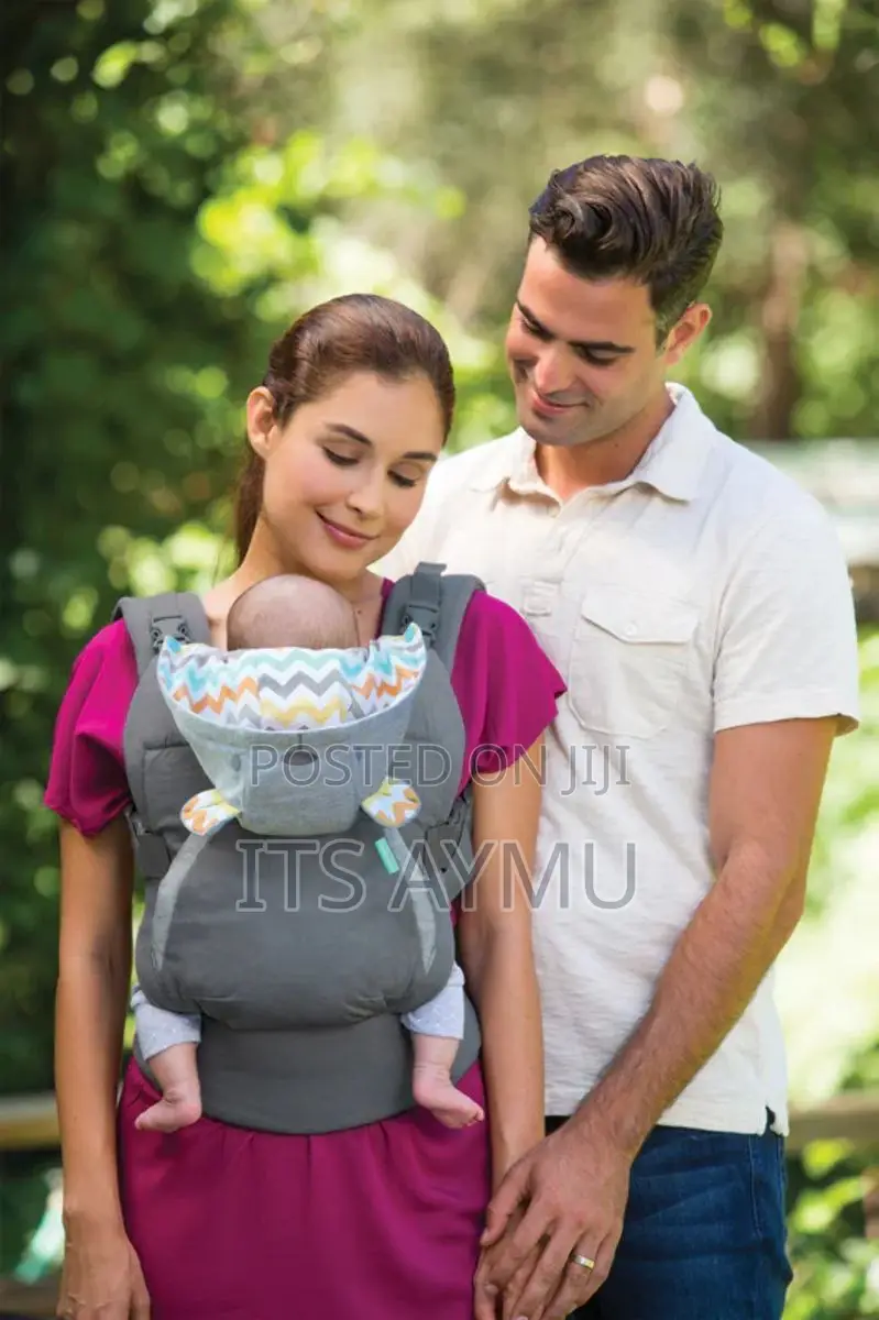 ዘመናዊ ማዘያ Infantino Baby Carrier (ባለ ኮፍያ)