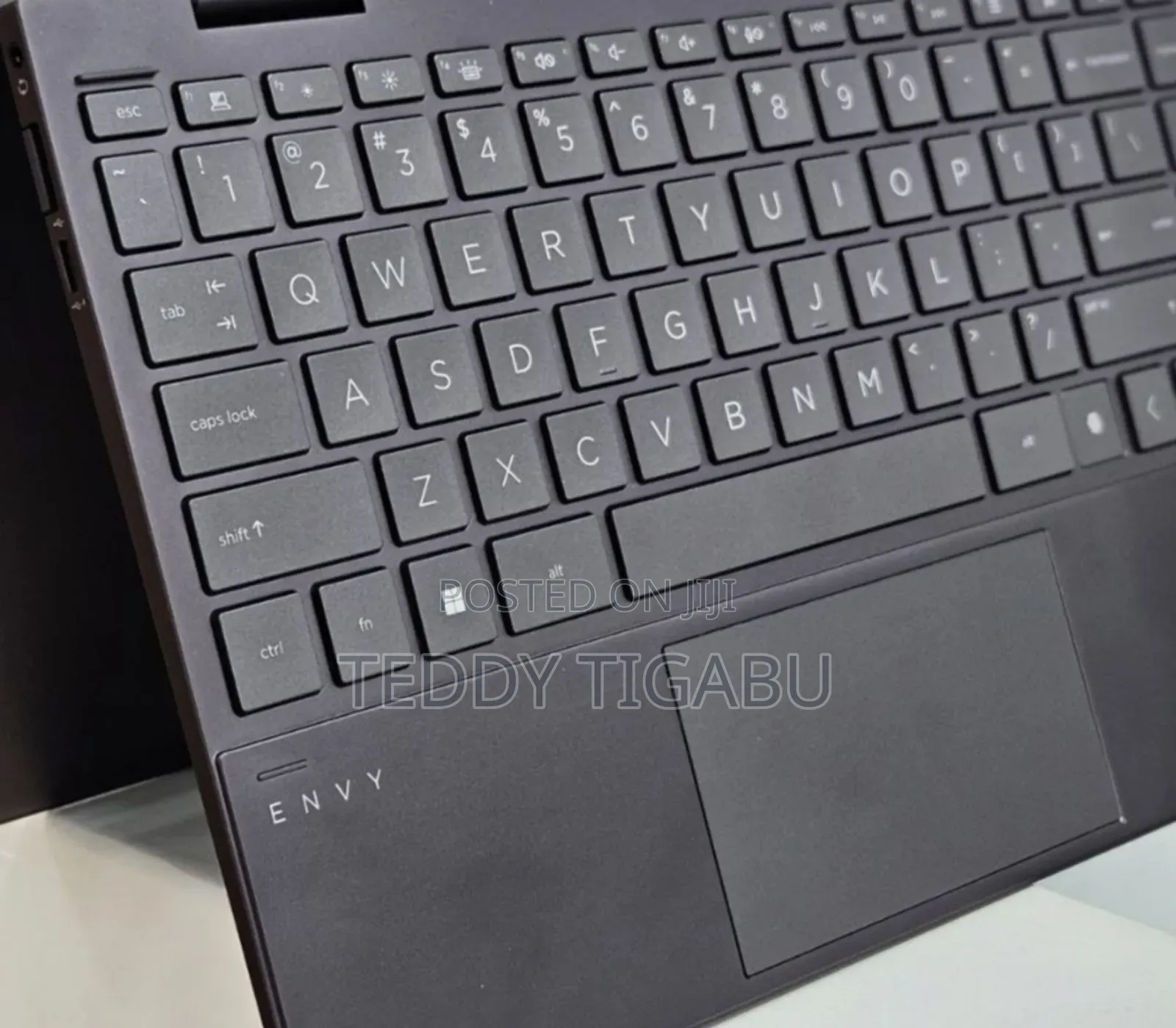 New Laptop HP Envy X360 8GB AMD Ryzen 5 SSD 512GB