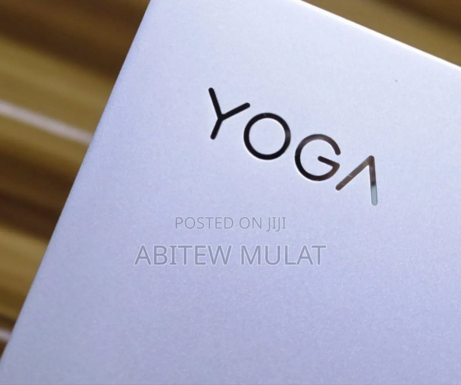 New Laptop Lenovo Yoga 700 8GB Intel Core I5 SSD 512GB