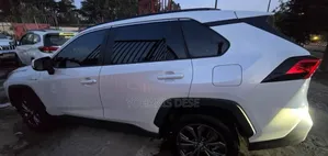 Toyota RAV4 2024 White