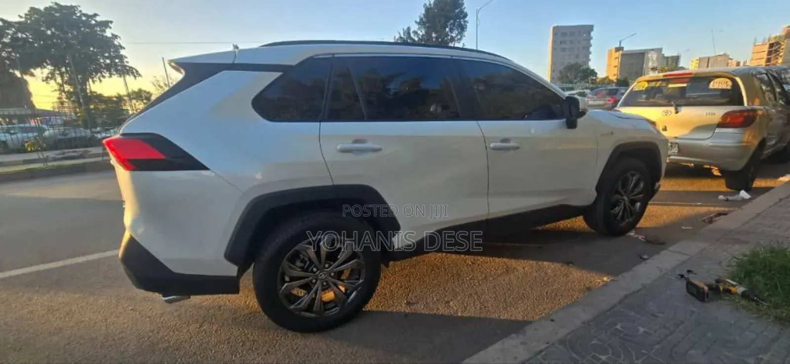 Toyota RAV4 2024 White
