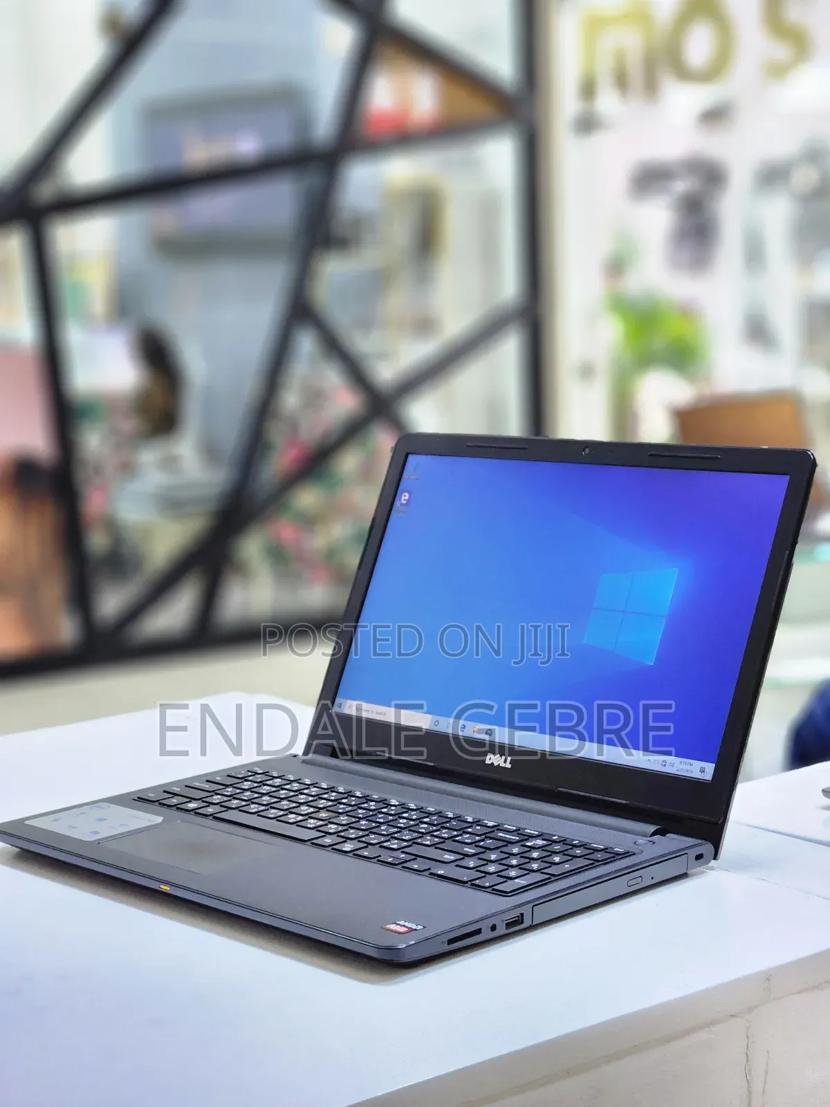 New Laptop Dell Vostro 15 3000 4GB AMD A10 HDD 500GB