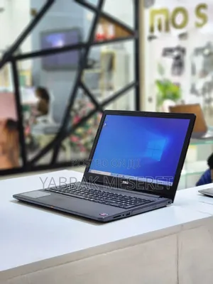 New Laptop Dell 4GB HDD 500GB