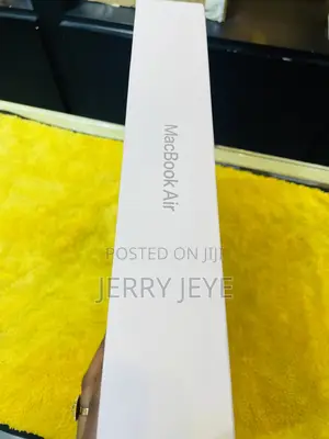 New Laptop Apple MacBook Air 2025 M4 13-Inch 16GB Apple M4 SSD 512GB