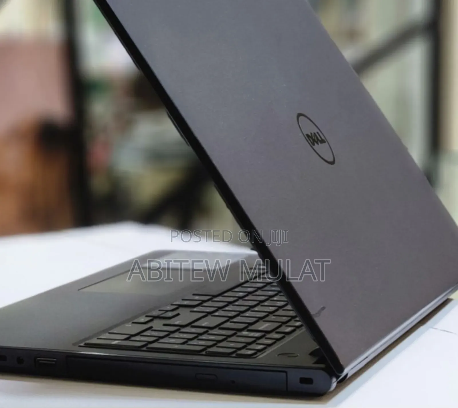 New Laptop Dell Vostro 3000 4GB AMD A8 HDD 500GB