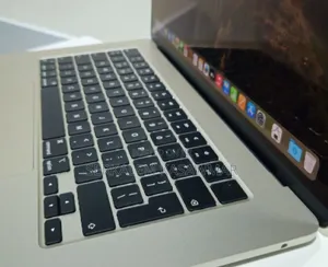 New Laptop Apple MacBook Air 2023 M2 8GB Apple M2 SSD 256GB