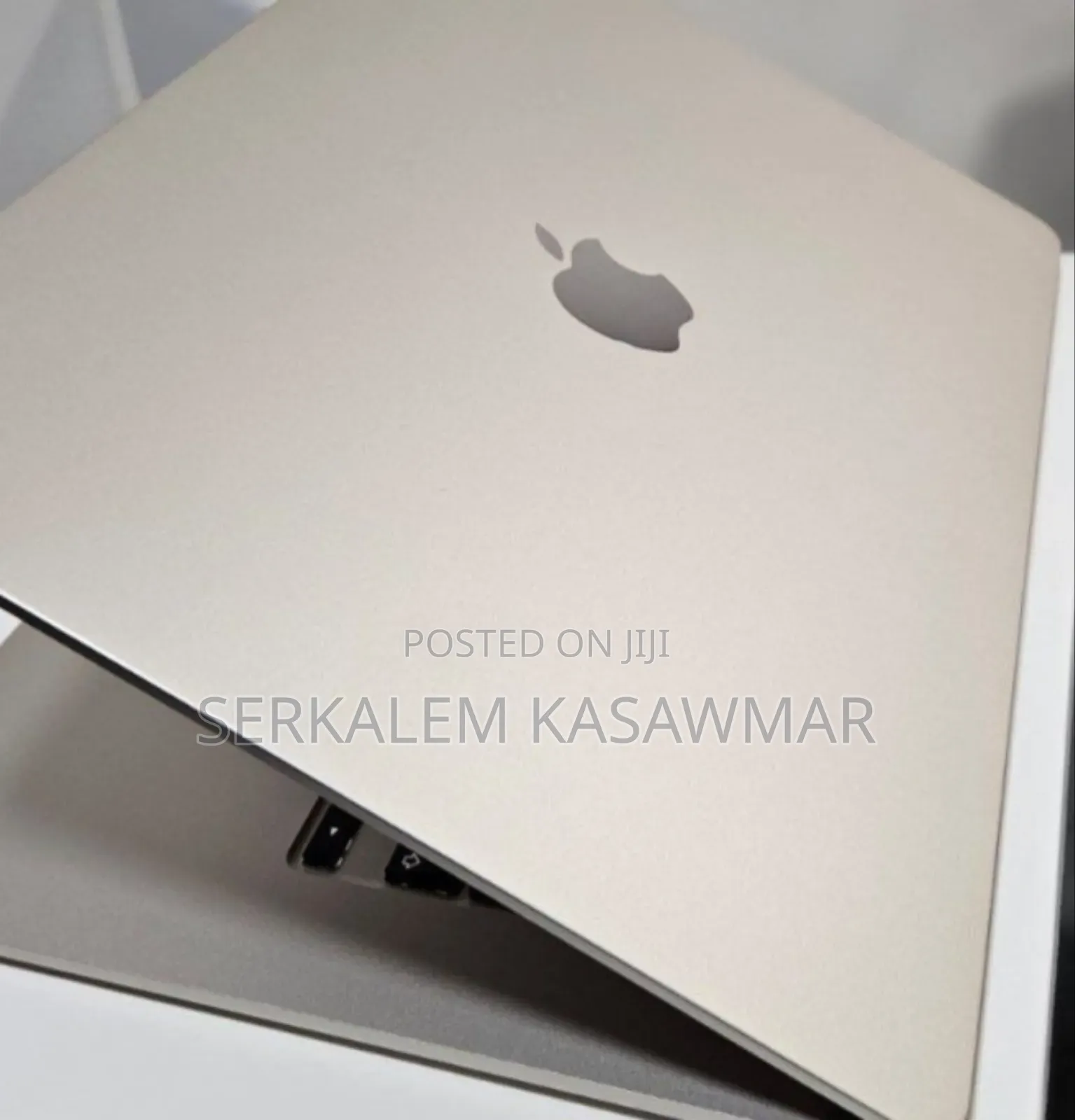 New Laptop Apple MacBook Air 2023 M2 8GB Apple M2 SSD 256GB