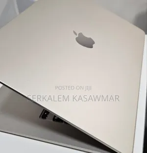 New Laptop Apple MacBook Air 2023 M2 8GB Apple M2 SSD 256GB