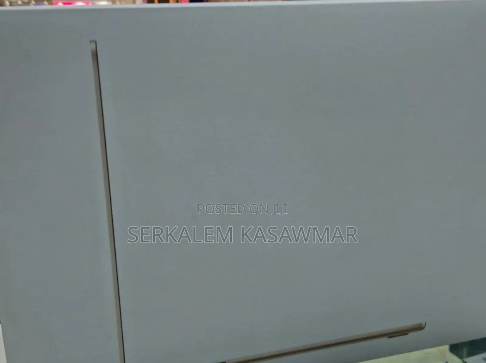 New Laptop Apple MacBook Air 2023 M2 8GB Apple M2 SSD 256GB