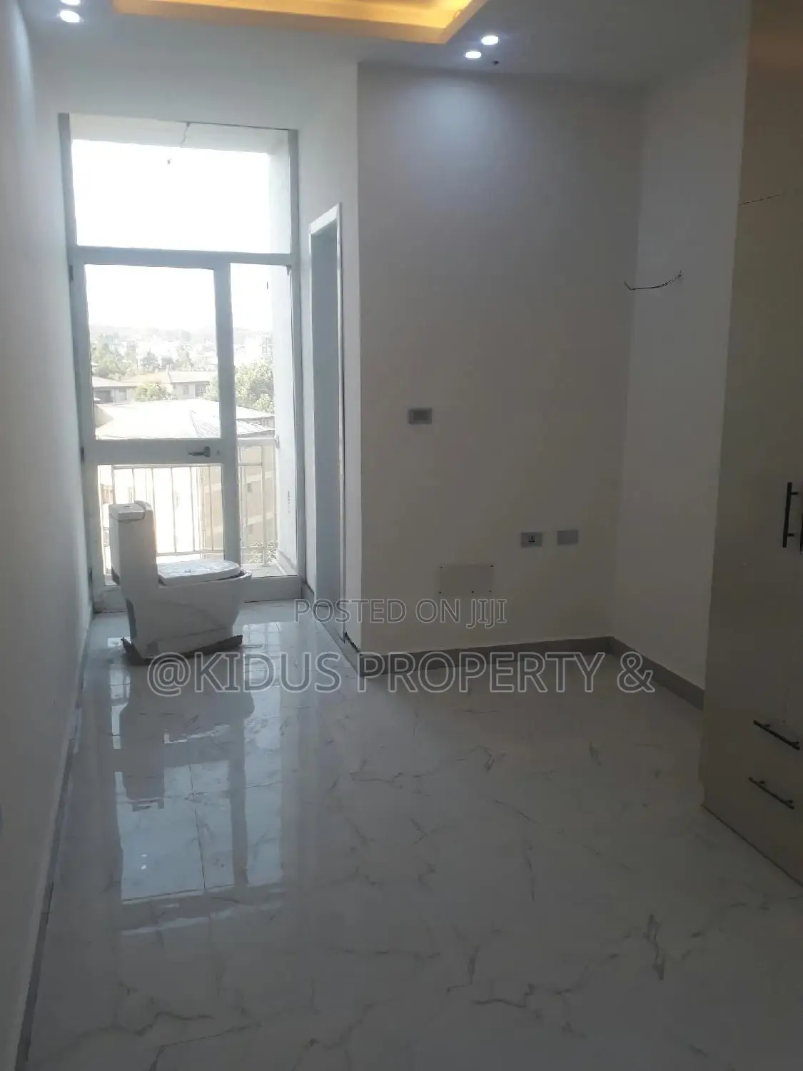 4bdrm Apartment in Jemo Mekael, Nifas Silk-Lafto for rent