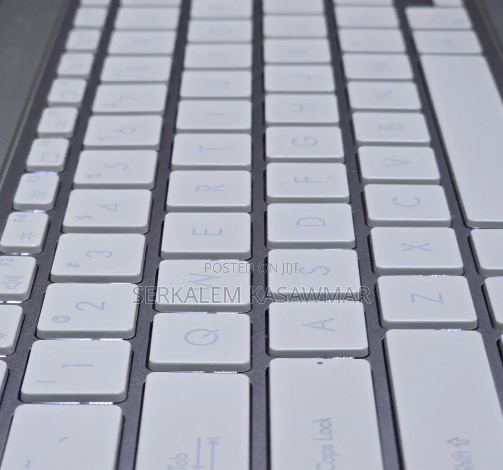 New Laptop Asus ZenBook UX303UA 32GB Intel Core I9 SSD 512GB