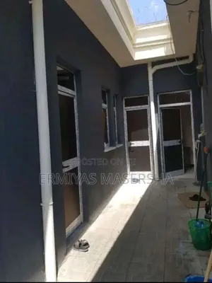 Furnished 5bdrm Villa in Yeka for sale