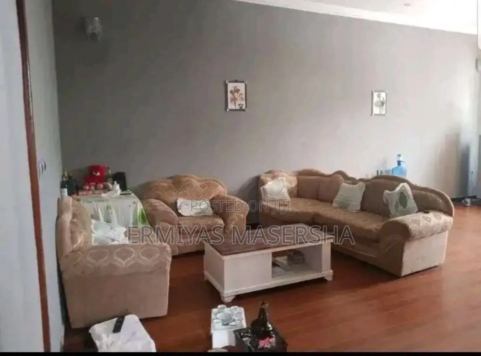 Furnished 5bdrm Villa in Yeka for sale