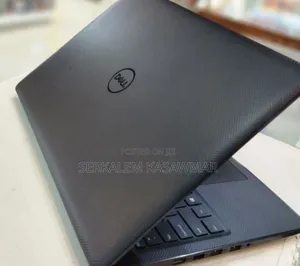 New Laptop Dell Vostro 15 3568 8GB Intel Core I5 SSD 1T