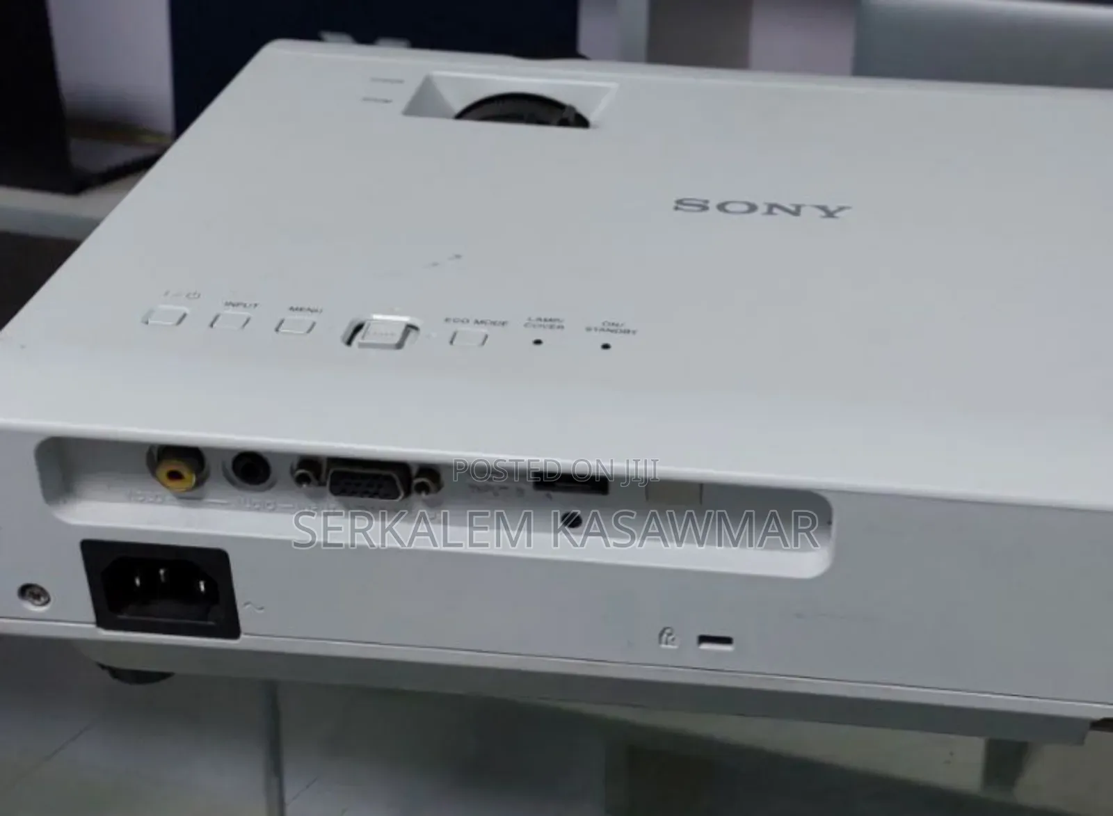 High Quality Sony Dx 102 Projector Brand New Sony