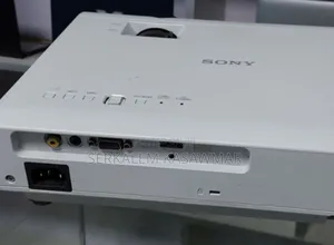 High Quality Sony Dx 102 Projector Brand New Sony