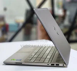 New Laptop HP Pavilion 15 8GB Intel Core I7 SSD 512GB