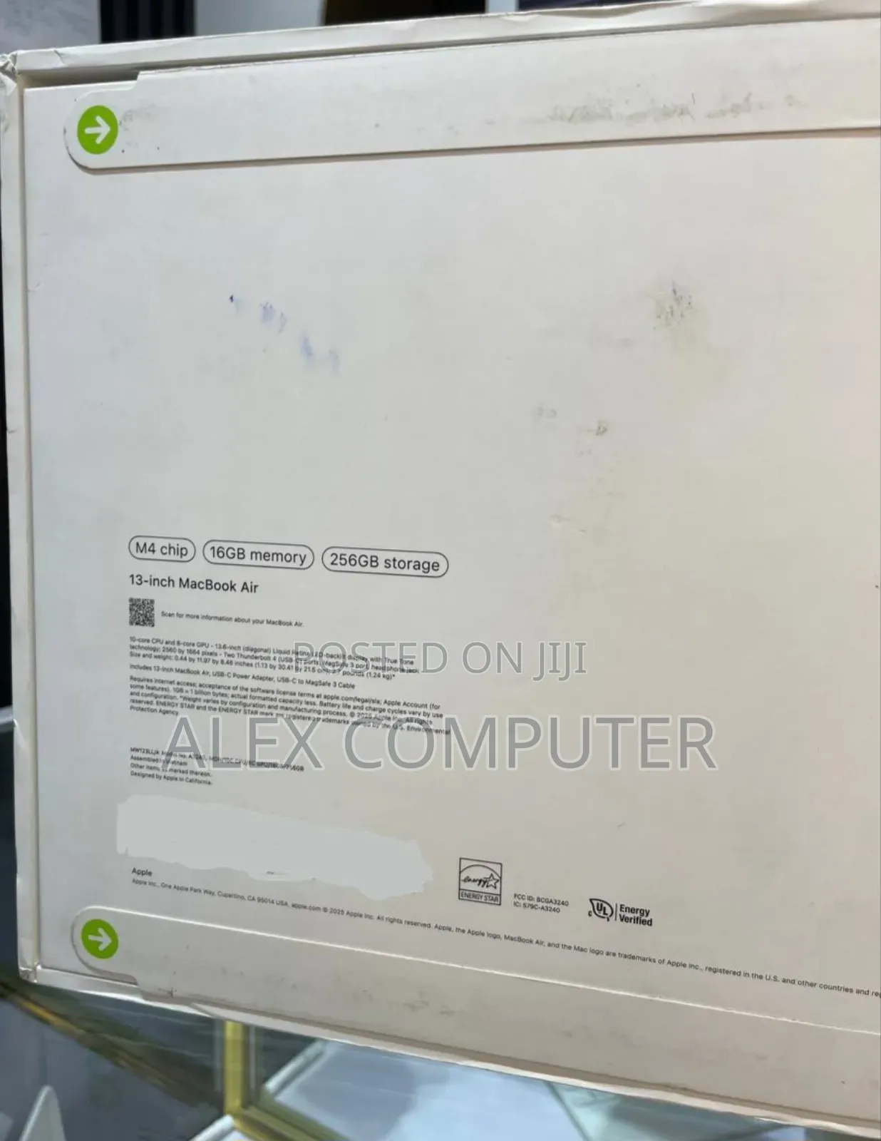 New Laptop Apple MacBook Air 2025 M4 13-Inch 16GB Apple M4 SSD 256GB
