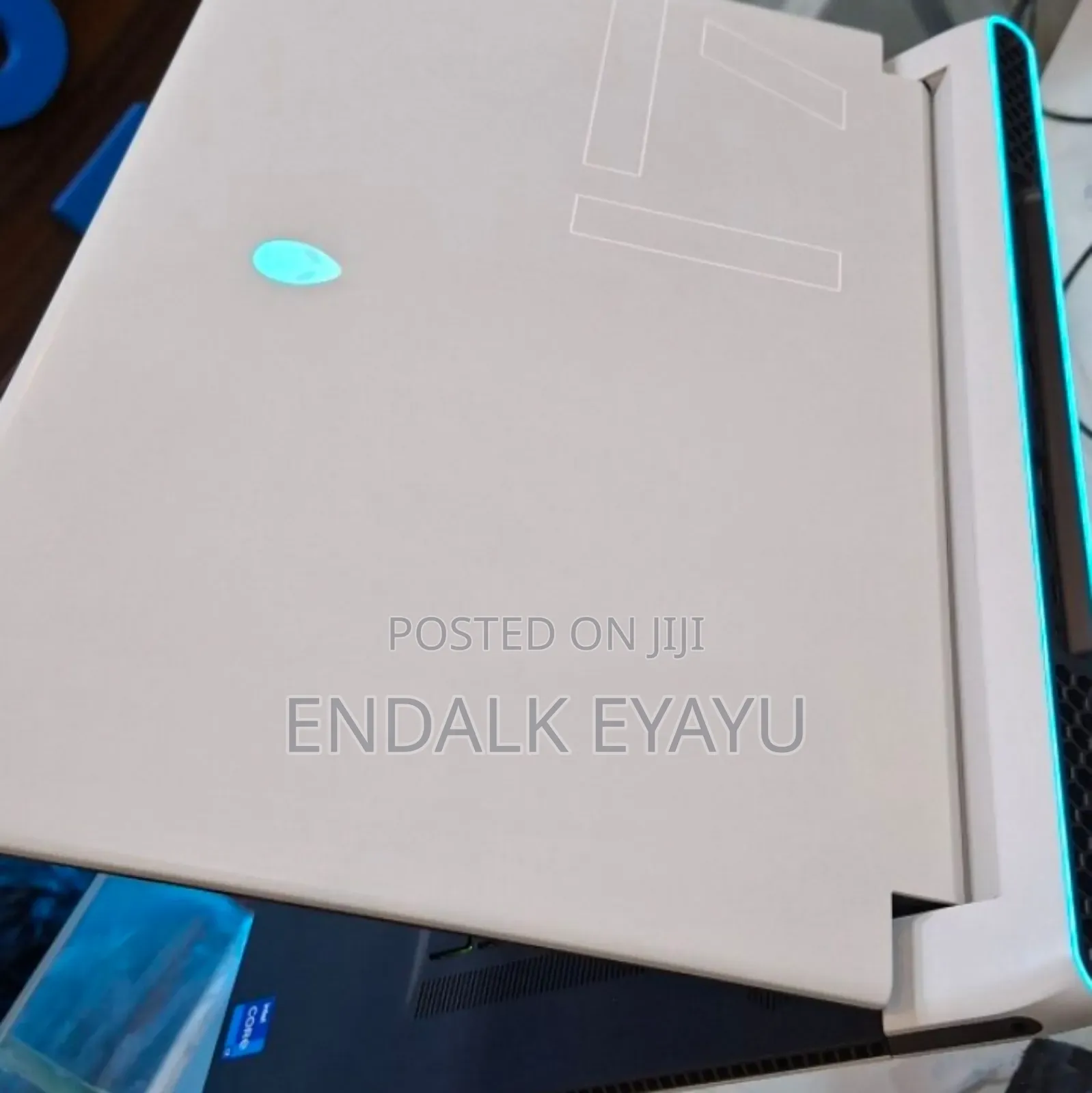 New Laptop Alienware M17x R2 32GB Intel Core I7 SSD 1T